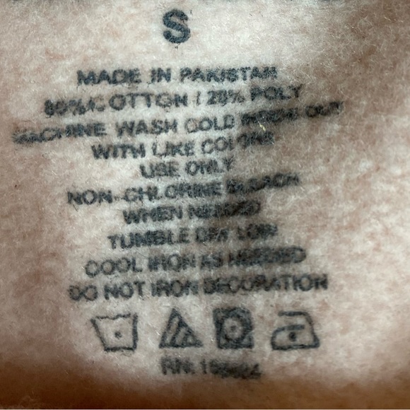 Hope Means Nothing Graphic Hoodie - Picture 5 of 9